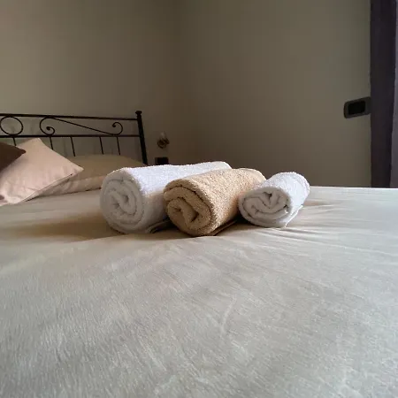 Bed & Breakfast Alex Airport Elmas