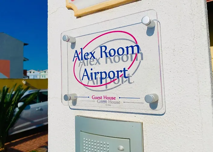 Alex Airport * Elmas